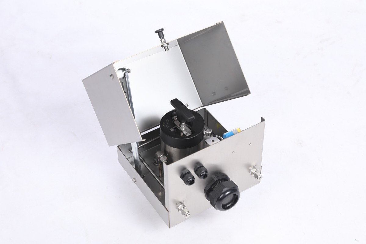 GESHINE ZS-SCS-400 extractive sampling probe and filter assembly — angled view