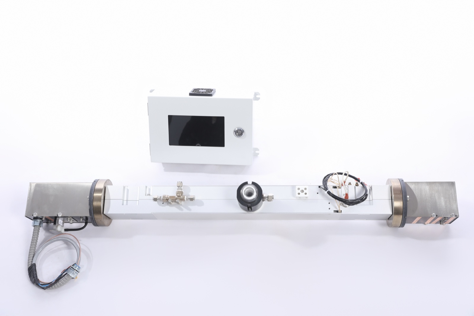 ZS8100-O2 oxygen analyzer — installed configuration